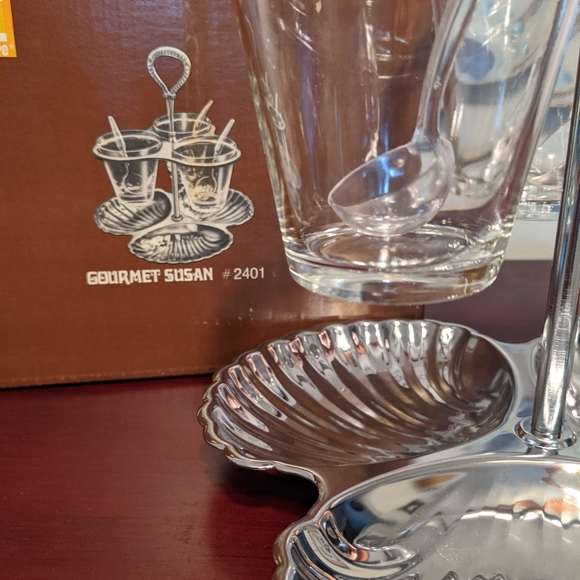 Irvinware VTG Clamshell Bowls, Glass Dishes & Spoons W/ Box Gourmet Lazy Susan - Picture 7 of 12